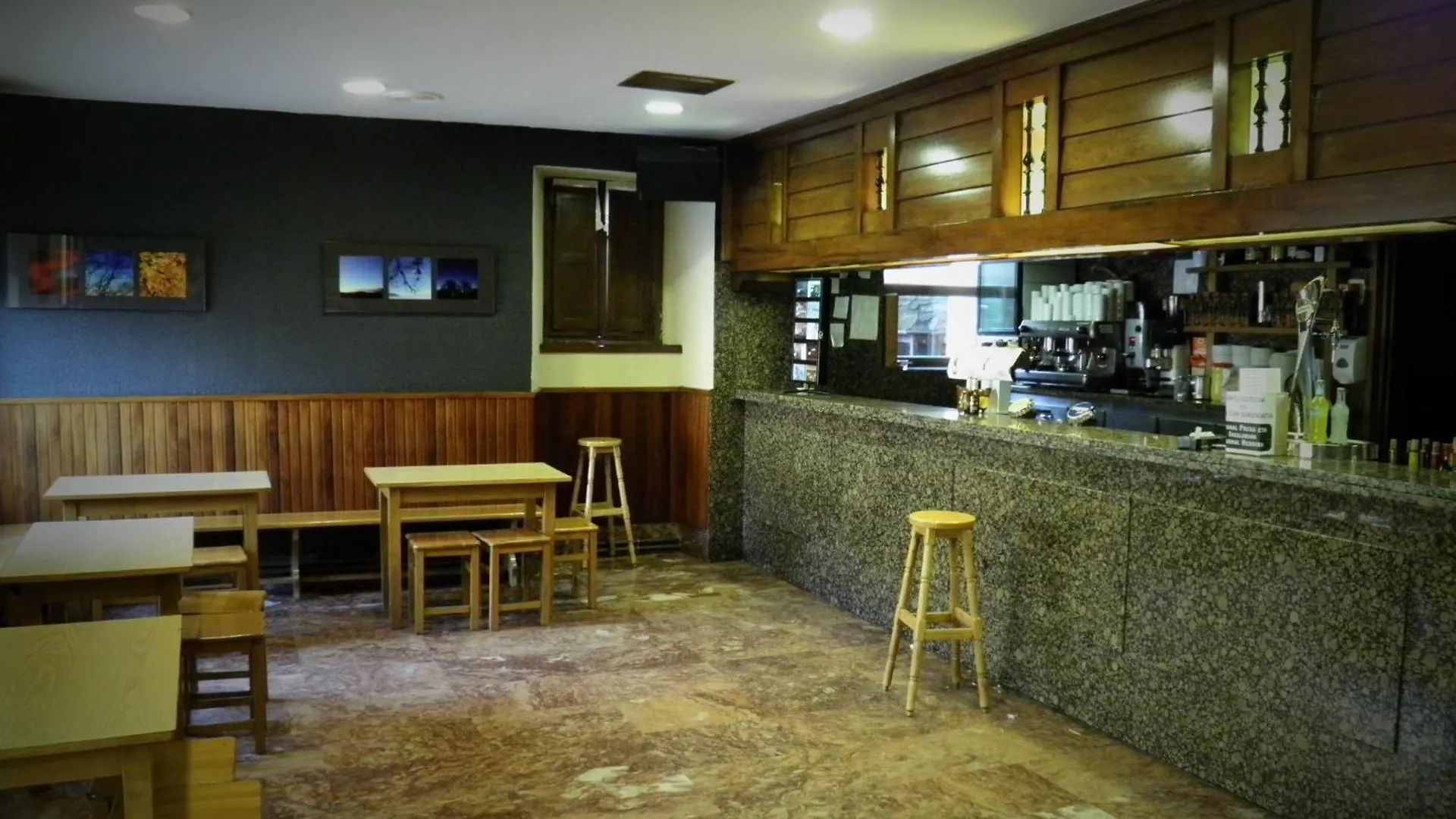 Hotel Sindika Oñate 0*,  España